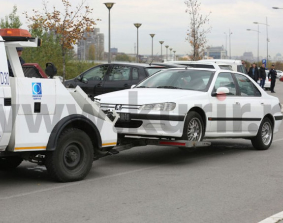 Završen uviđaj, "odvučen" bijeli pežo