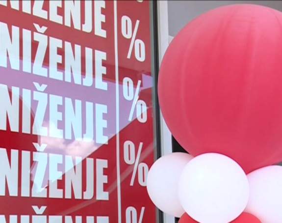 Уз акцијске обавезне су и редовне цијене!