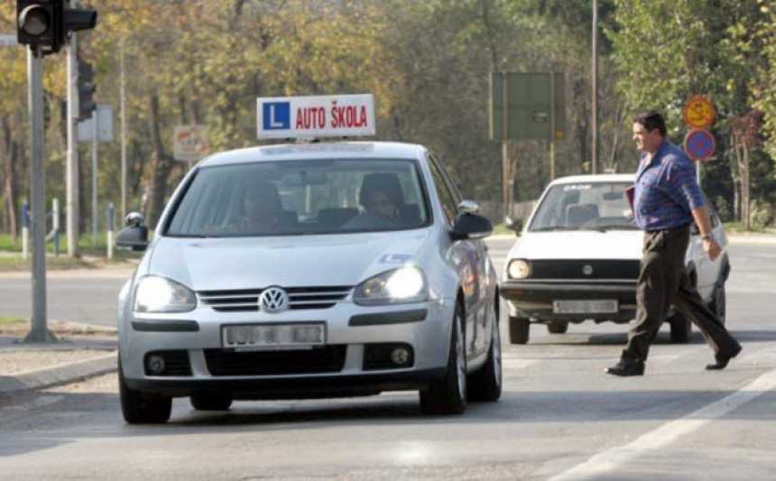 Stižu "paprene" cijene obuke?