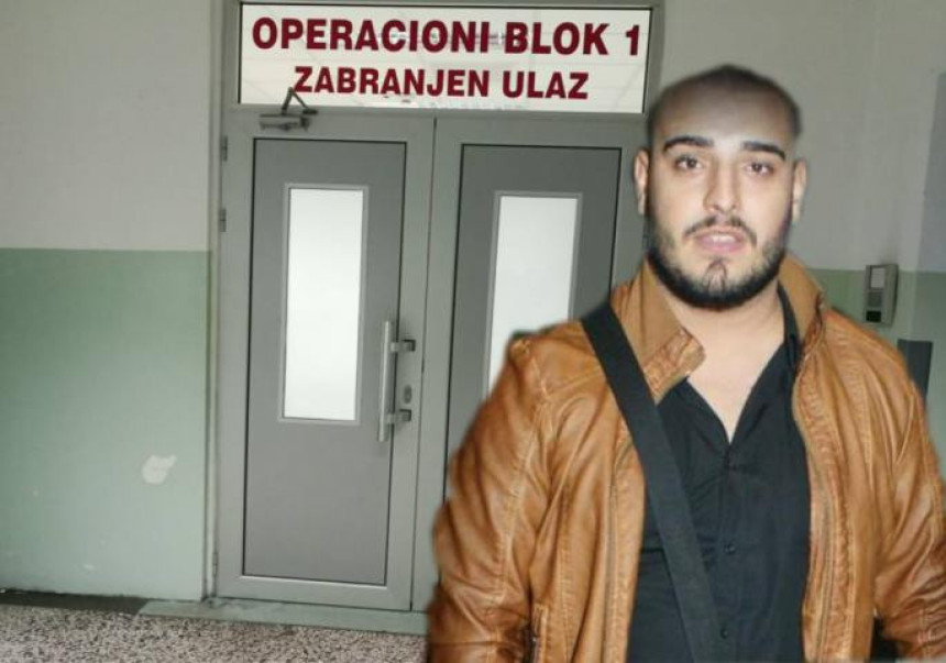 Darko uplašen, plače i jeca
