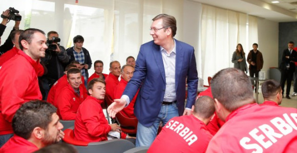 Vučić: Kandidovaćemo se za Mundijal 2030. godine!