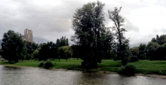 Danas oblačno, moguća je kiša