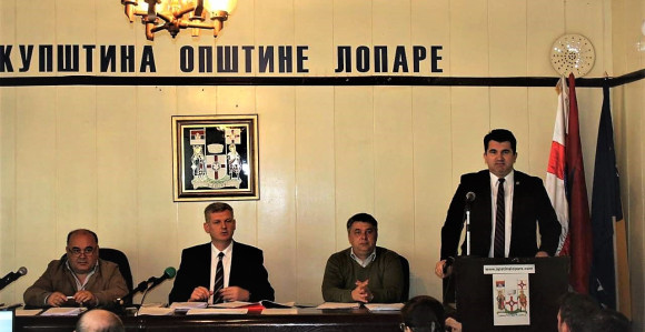 Lopare:Skupština s jasnom većinom