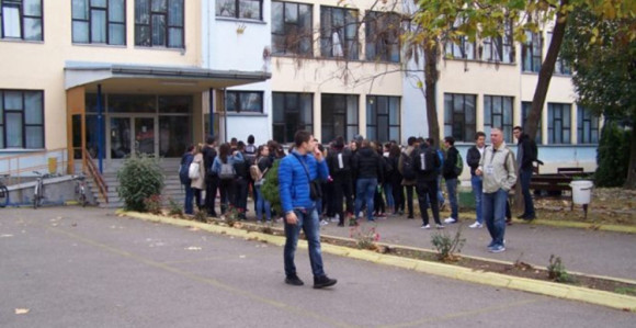 Učenici brane čast profesora 