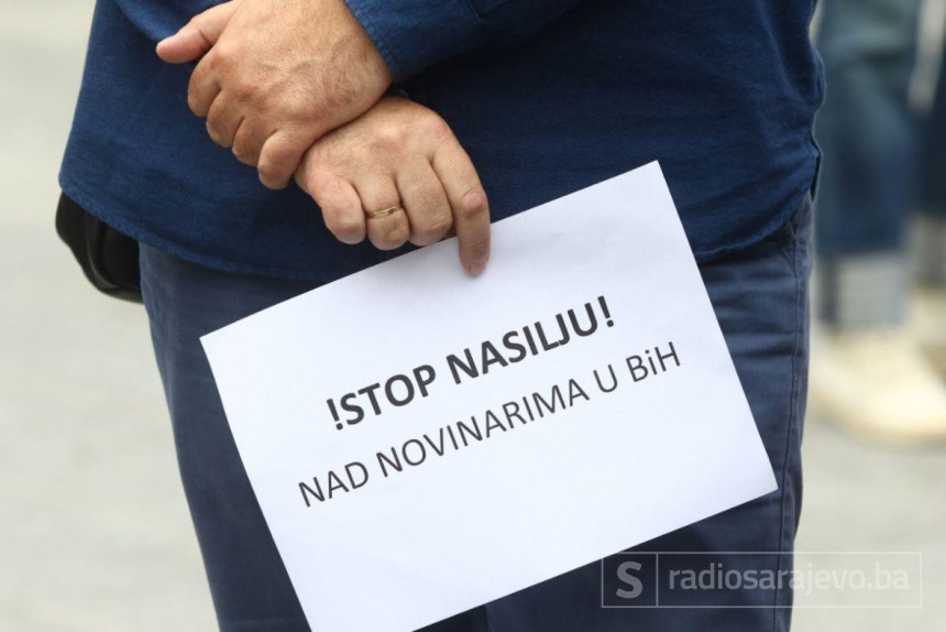 Poražavajuće: Sve češći napadi na novinare