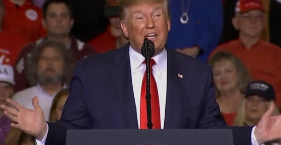 Доналд Трамп опет осуо паљбу по демократама 