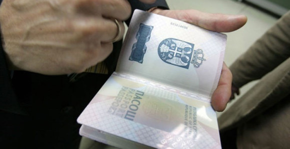 Tači, Veselji i Kurti imaju srpski pasoš