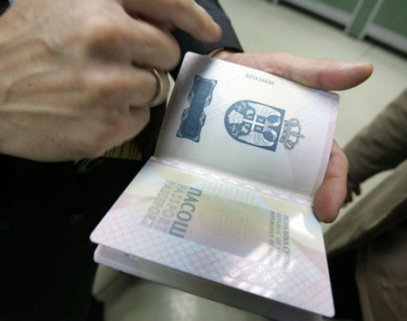 Tači, Veselji i Kurti imaju srpski pasoš