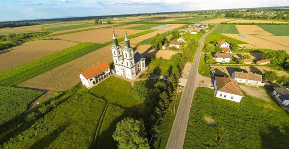 Brodačka bijela crkva