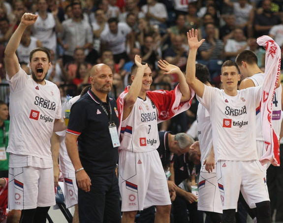 Video: Srbija na Akropolis kupu sedam godina poslije tuče!