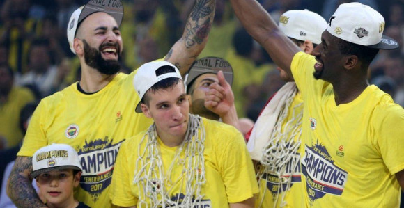 Богдан о Периној тројци: Ћелави, да ли је могуће?!