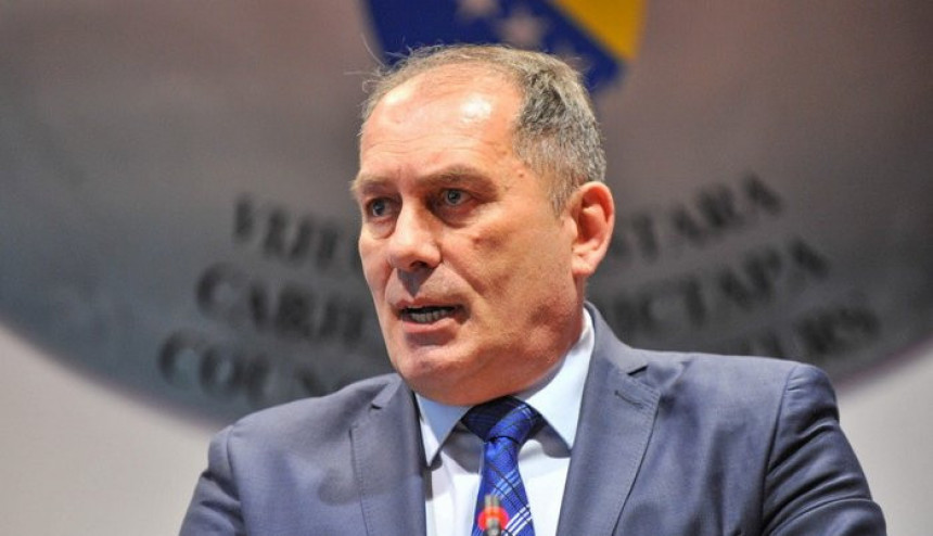 Savjet ministara donosi odluku o pomoći Albaniji