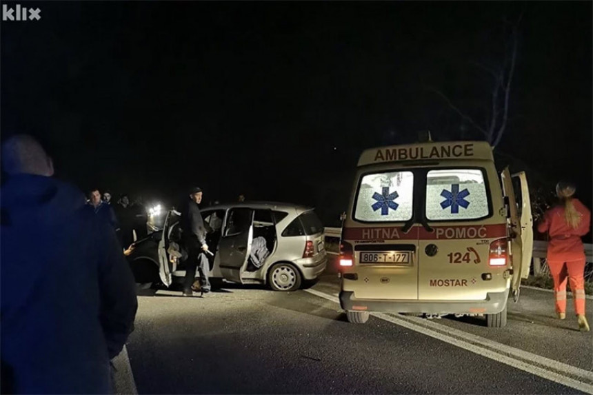 Mostar: U teškoj nesreći tri osobe povrijeđene