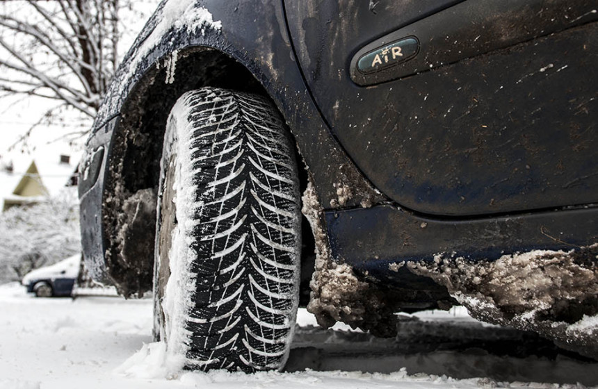 Kako se vozi kada je na kolovozu snijeg?