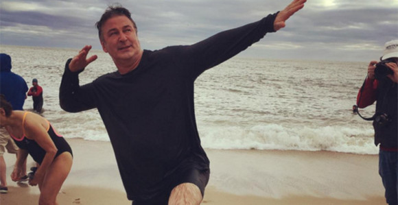 Alek Boldvin i Ričard Linklejteru hladnoj vodi