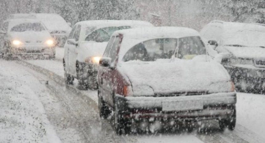 Snijeg prouzrokovao probleme vozačima