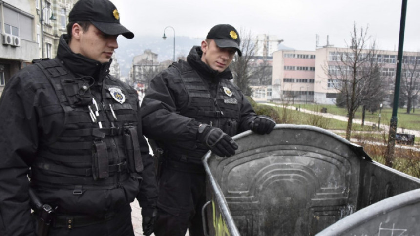 Policajci: Hrabra beba nije plakala