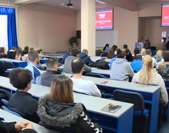 Građani su žrtve svojih političara