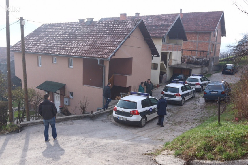 Sarajevo: Bačena bomba ispred kuće