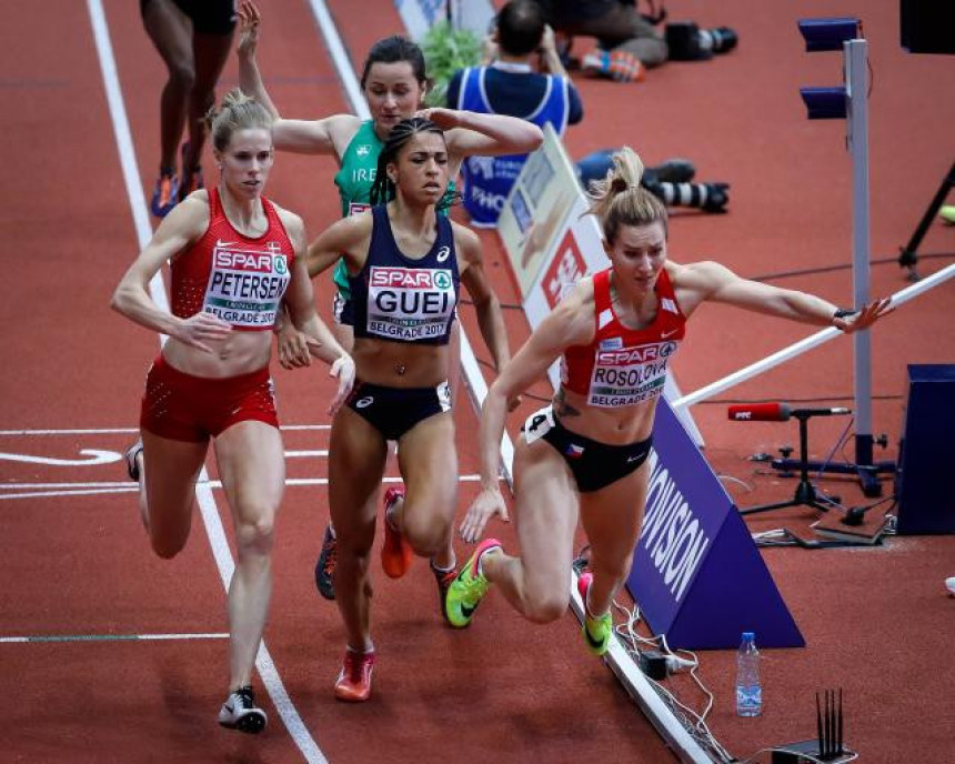 Video - EP, atletika: Atletičarka saplela rivalku, Čehinja u bolnici!