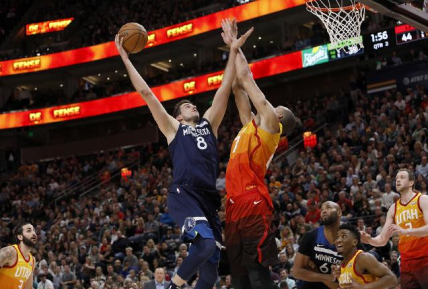 Jokić ograničen na 9+9, Bobi više poena od minuta!