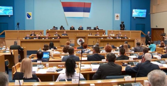 Za ćutanje 3.000 KM mjesečno