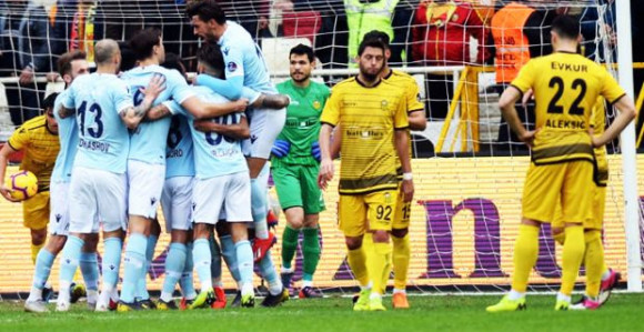 TUR: 'Ajde što su jaki, nego što ih i sudije časte! +8!