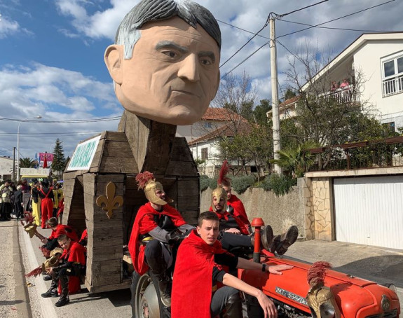 Čapljina: Maškare sa `Komšićem`