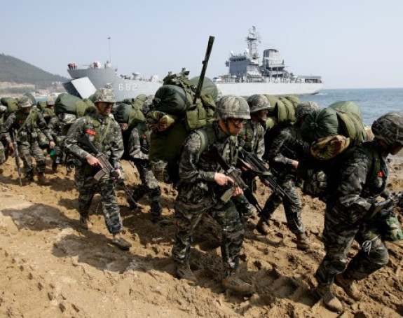 SAD i J. Koreja prekidaju vježbe