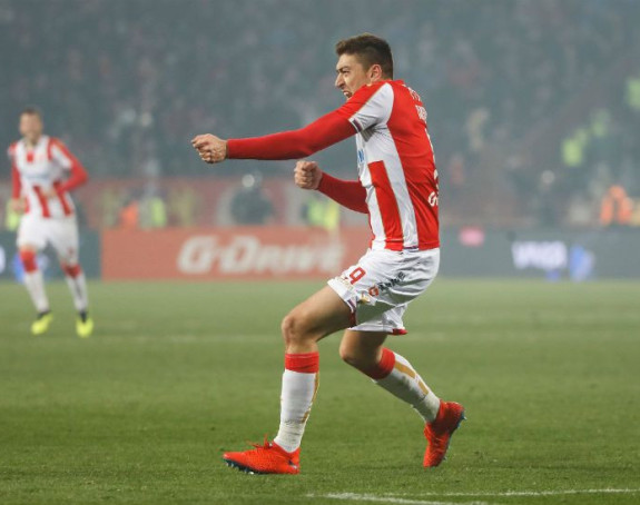 Priča: Šuuut! Zvezda mora da ga sačuva!