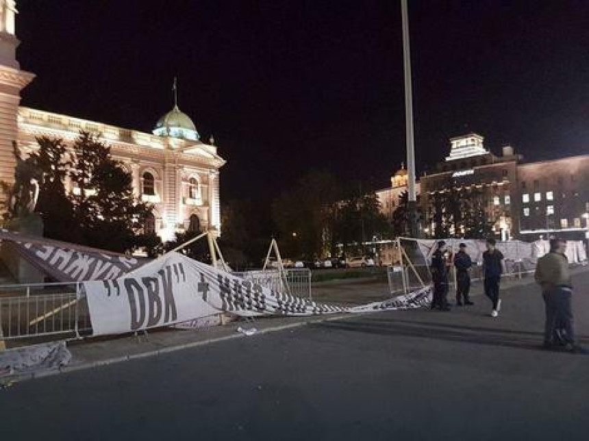 Srušen "srpski zid plača" u Beogradu 