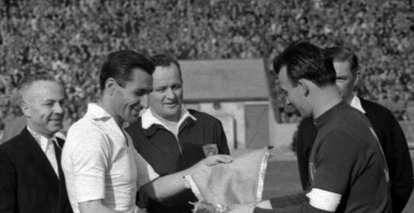 Sjećanja - Na današnji dan: Zašto Zvezda i Real nisu igrali finale Kupa šampiona 1957. godine?!