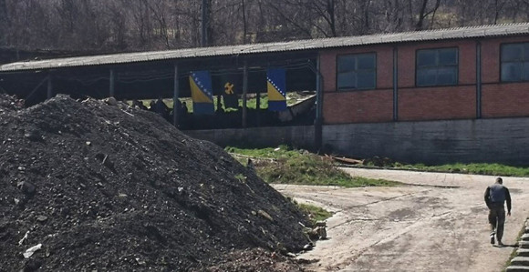 Рудари одбијају да изађу из јаме