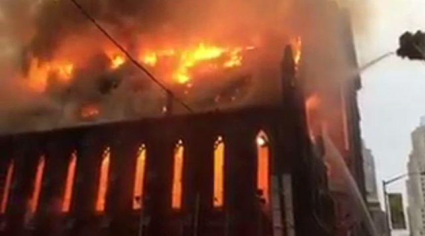 Konzul: Požar u crkvi nije podmetnut