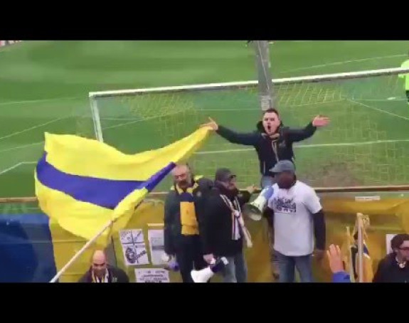 Video: Ma, gdje je to Asprilja?! Vodi navijanje u Parmi!