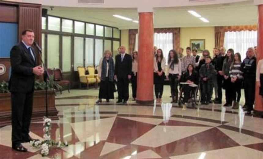 Dodikove psovke i uvrede novinara