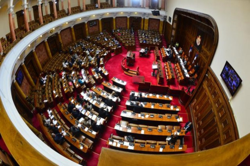 Србија данас добија нови парламент