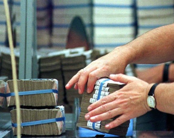 Banke 'bacile' više od 730 miliona kredita