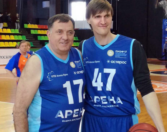 Šta spaja Dodika i Kirilenka? Pa, košarka!