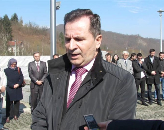 Cvijanović vratila Fejzića u fotelju