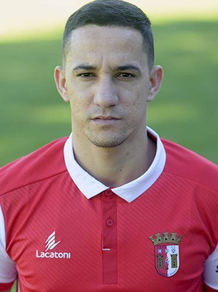 Kapiten Brage završio karijeru u 27. godini!