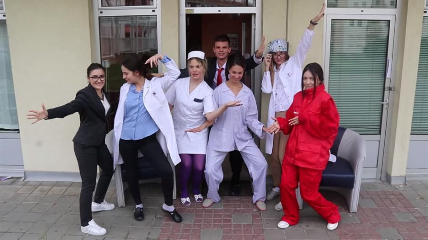 Zanimljiv video srednjoškolaca