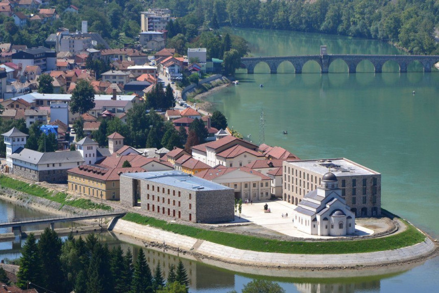 Milion iz budžeta mimo uredbe