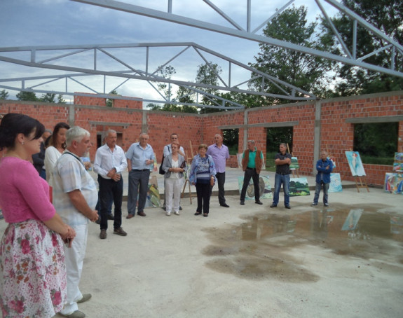 Slikari otišli, problemi ostali