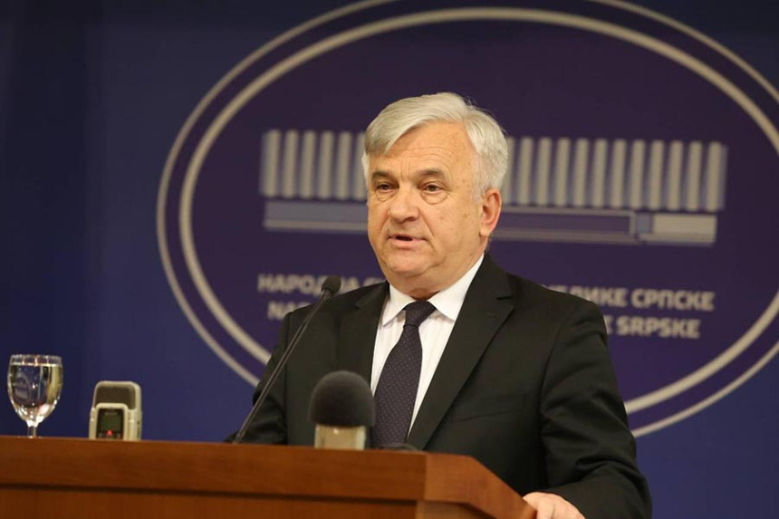 Чубриловић против Анкетног одбора