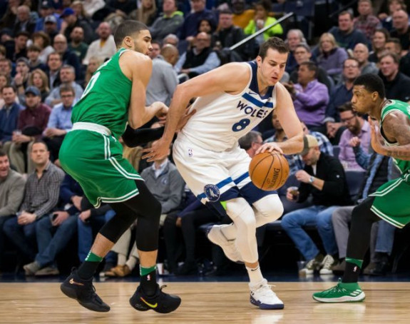 Juta se baš zainteresovala za Nemanju Bjelicu!