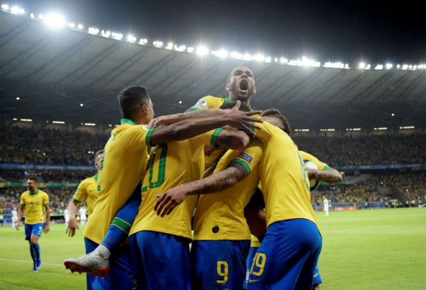 KA: Brazilci ''uništili'' Mesija i Argentinu za finale!