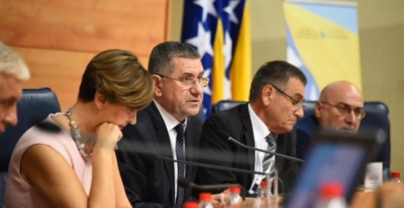 Prijave u službi zbog švaleracije