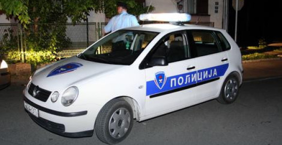 Pijan ugrizao policajca