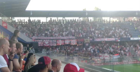 Video: Delije hapsili u Pragu!